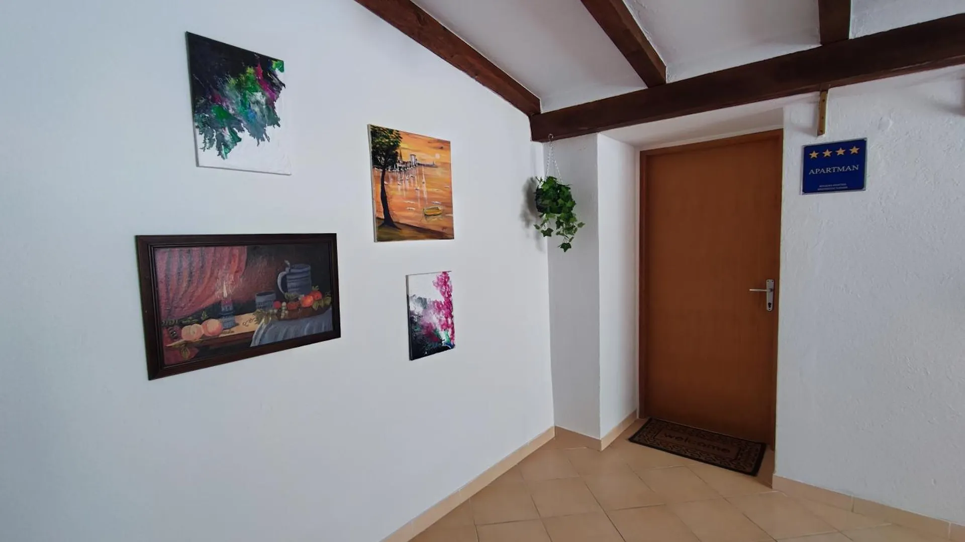 Apartment Nika Umag 0*,  Croatia